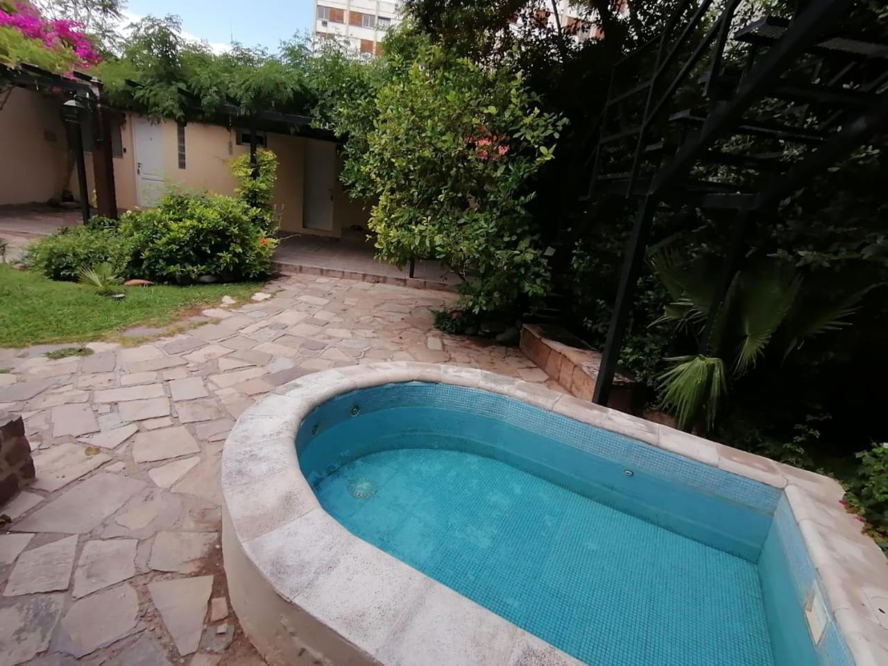 Alamo Hostel&suites Mendoza