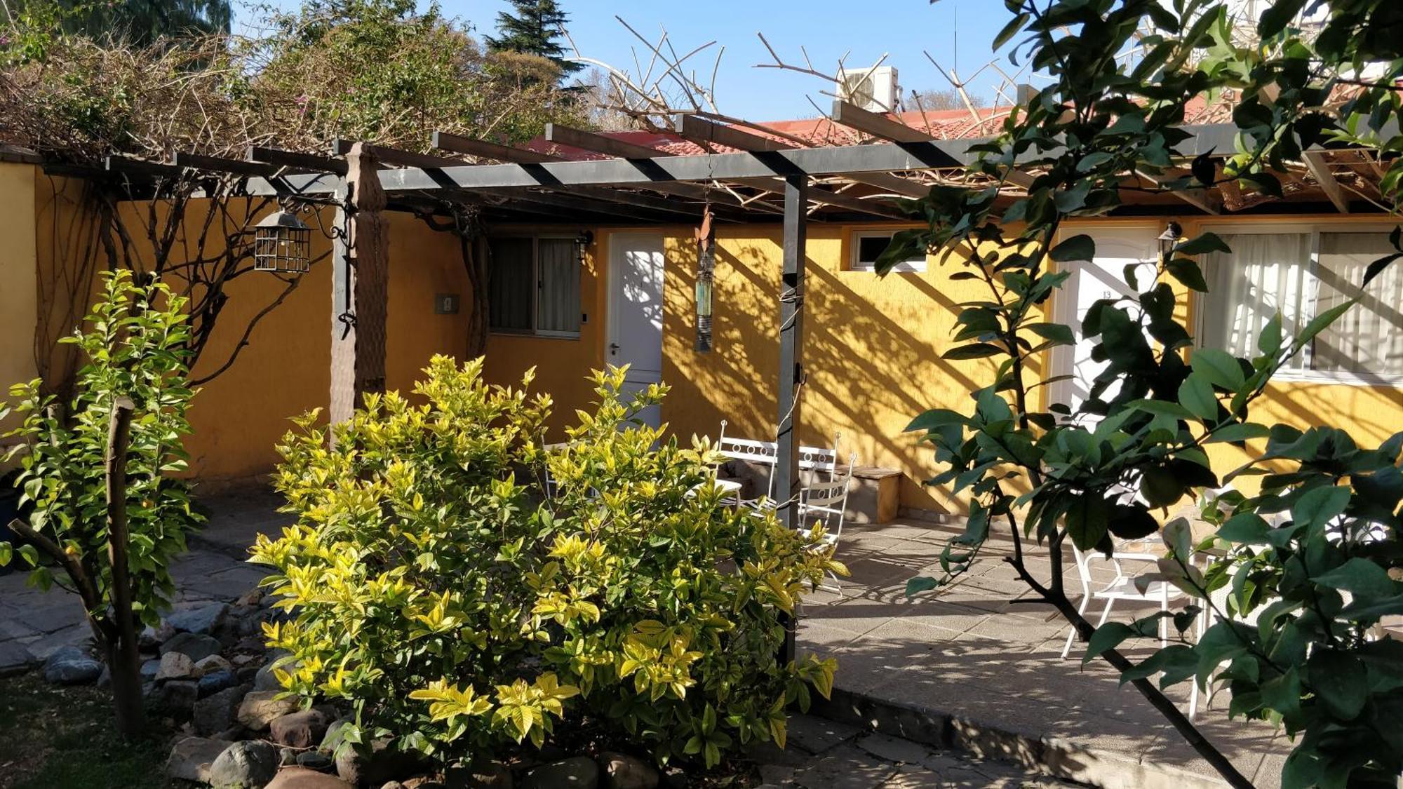 Hostal Alamo Hostel&suites Mendoza