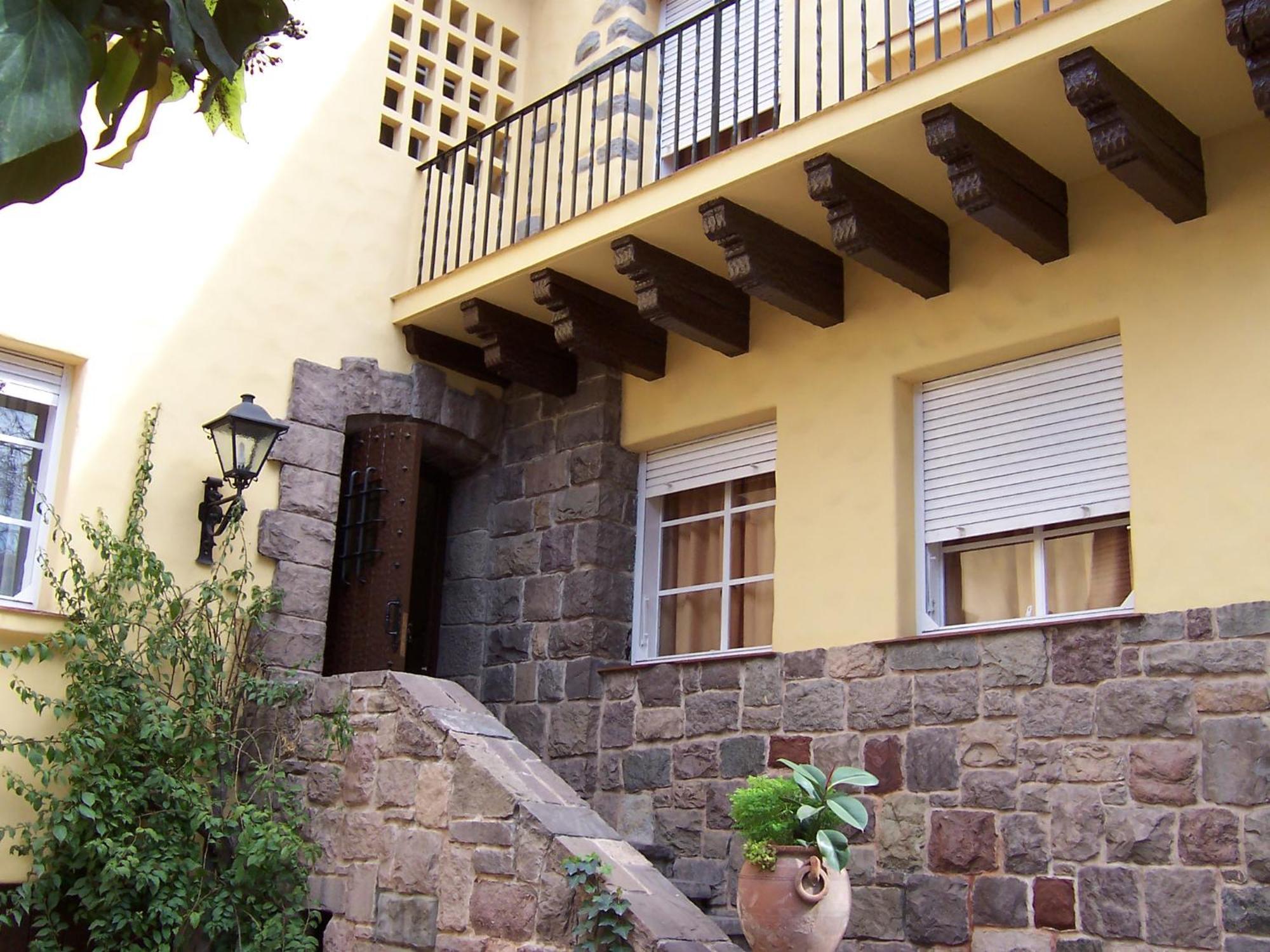 Alamo Hostel&suites *