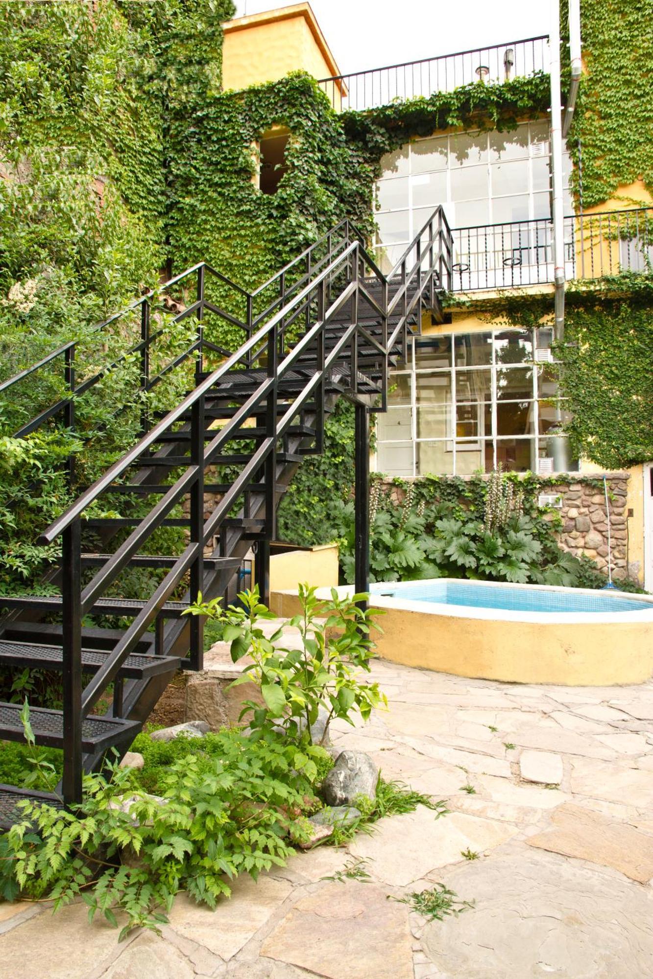 Alamo Hostel&suites Hostal